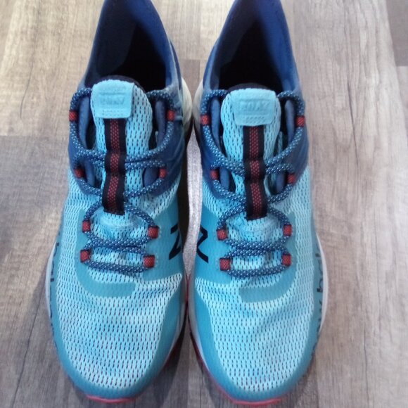 New Balance sneakers - Picture 1 of 5